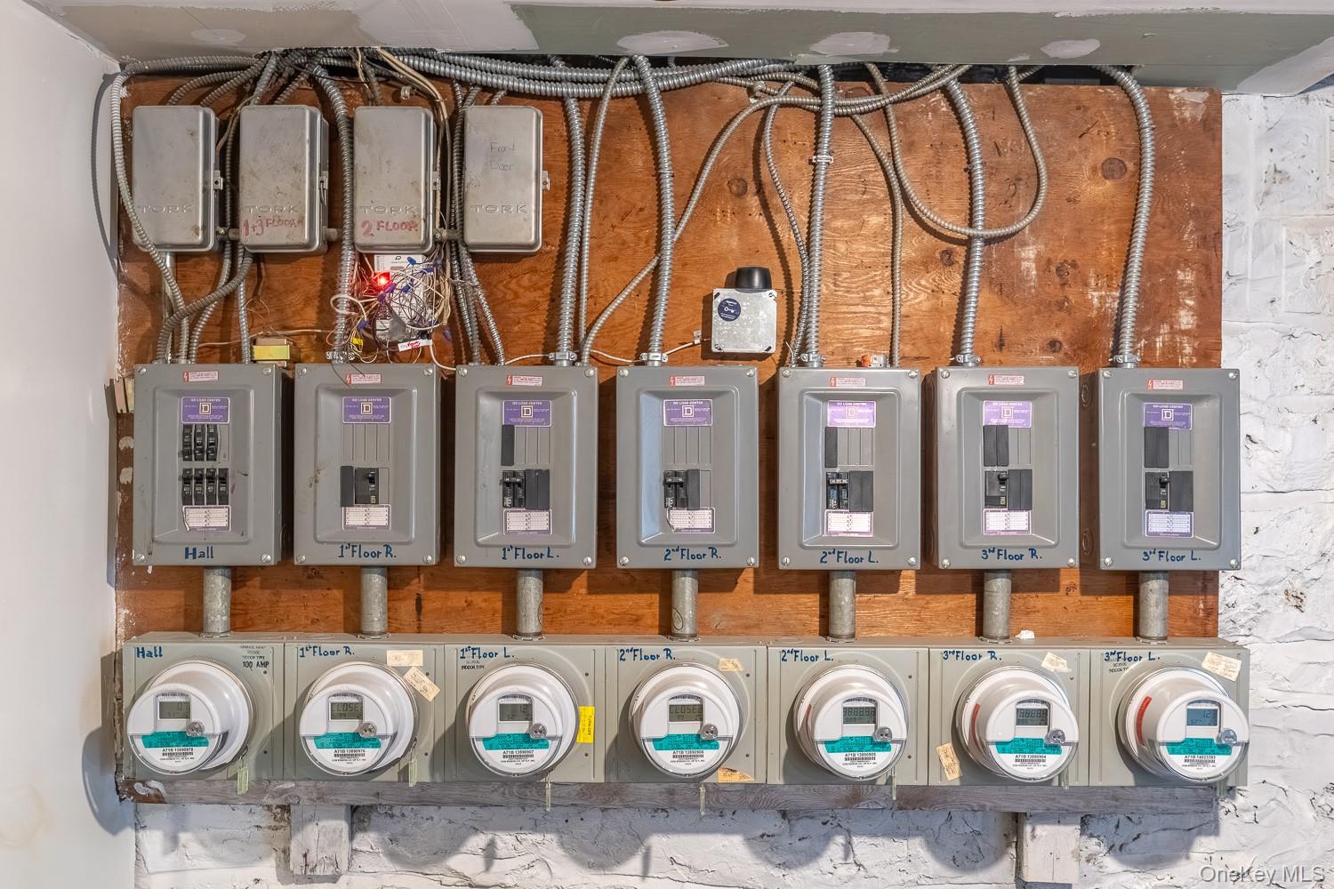 #20 photo, 43-16 25th Avenue, クイーンズ区 Astoria , NY 11103