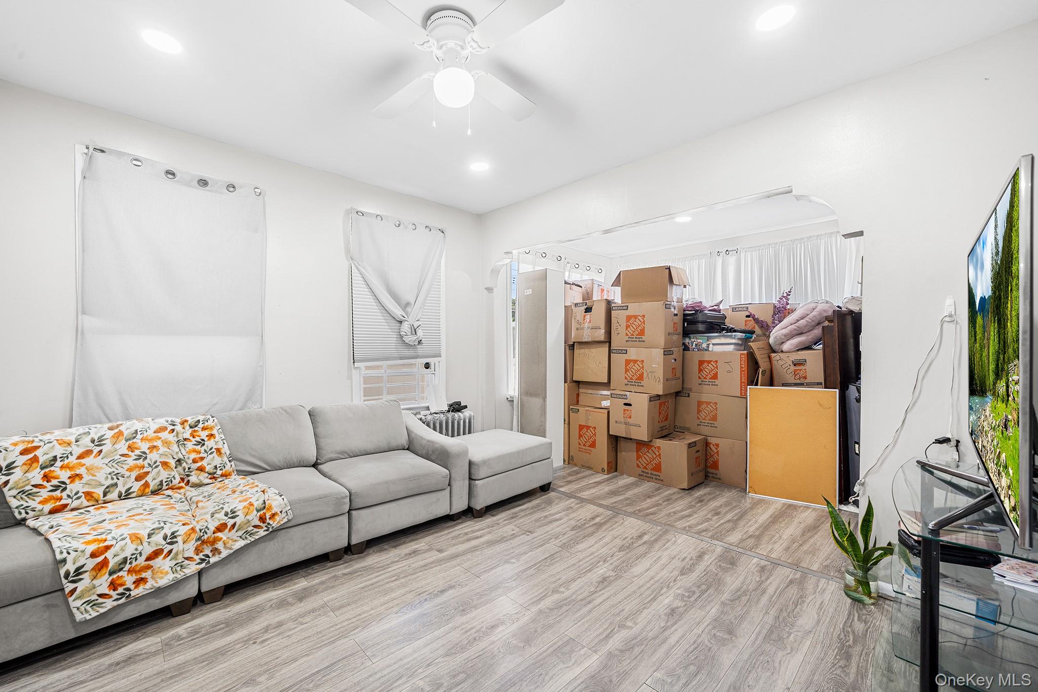 #6 photo, 11519 123rd Street, クイーンズ区 South Ozone Park , NY 11420