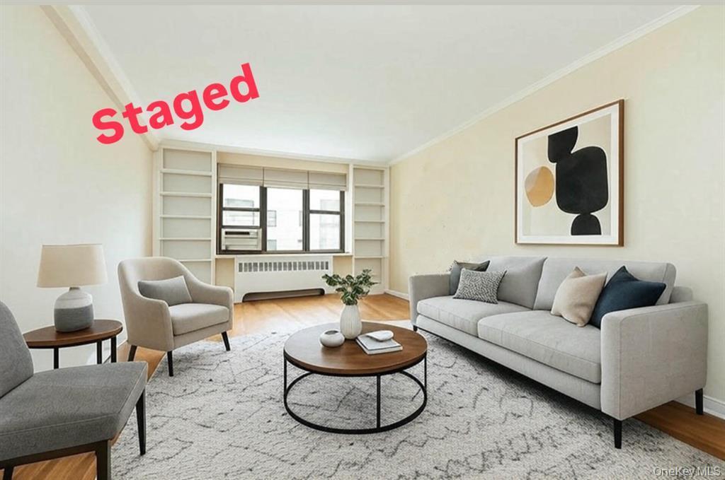 #11 photo, 2 Townhouse Place, Great Neck , NY 11021