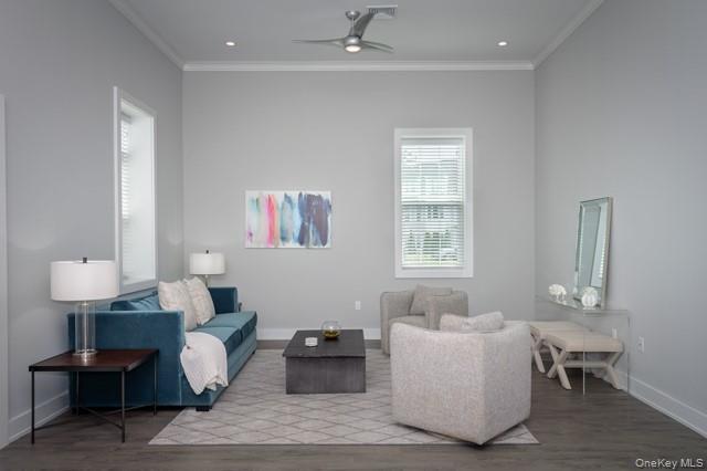 #5 photo, 75 Circle Drive, サフォーク郡 Central Islip , NY 11722