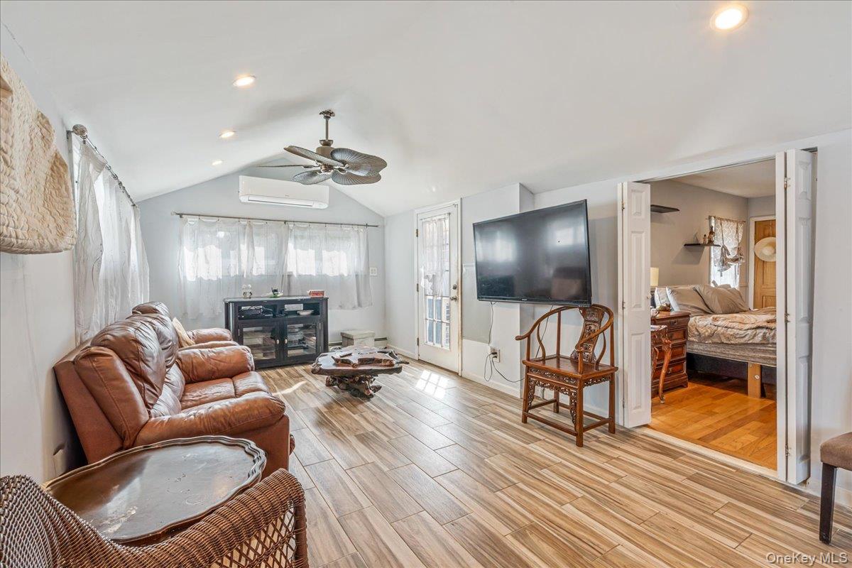 #5 photo, 236 Duckpond Drive, ナッソー郡 Wantagh , NY 11793