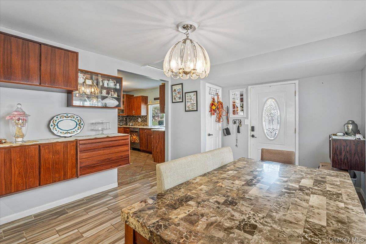 #7 photo, 236 Duckpond Drive, ナッソー郡 Wantagh , NY 11793