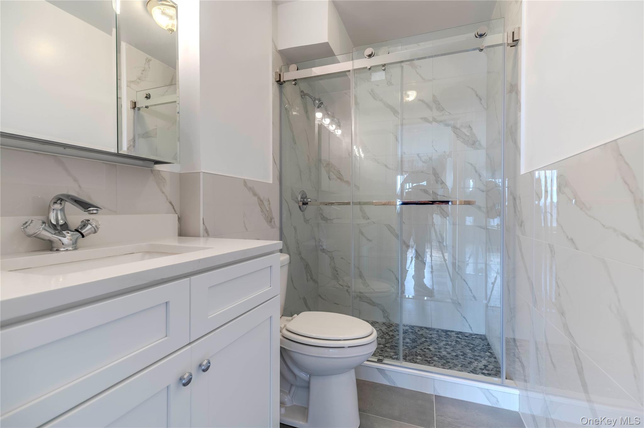 #1 photo, 166-25 Powells Cove Boulevard, Whitestone , NY 11357