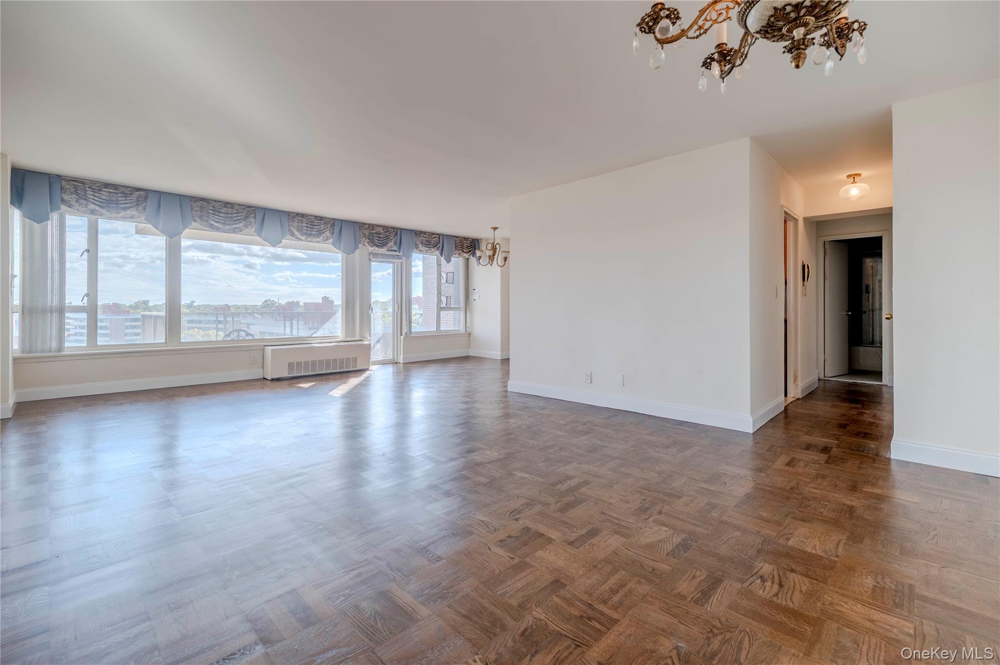 #15 photo, 166-25 Powells Cove Boulevard, Whitestone , NY 11357