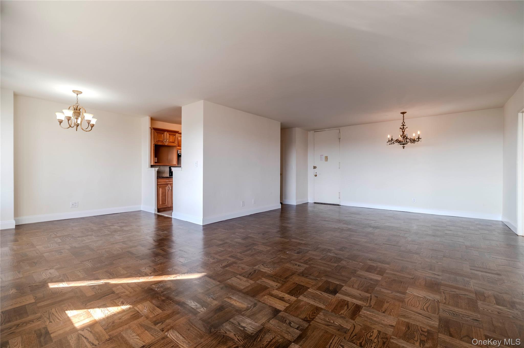 #17 photo, 166-25 Powells Cove Boulevard, Whitestone , NY 11357