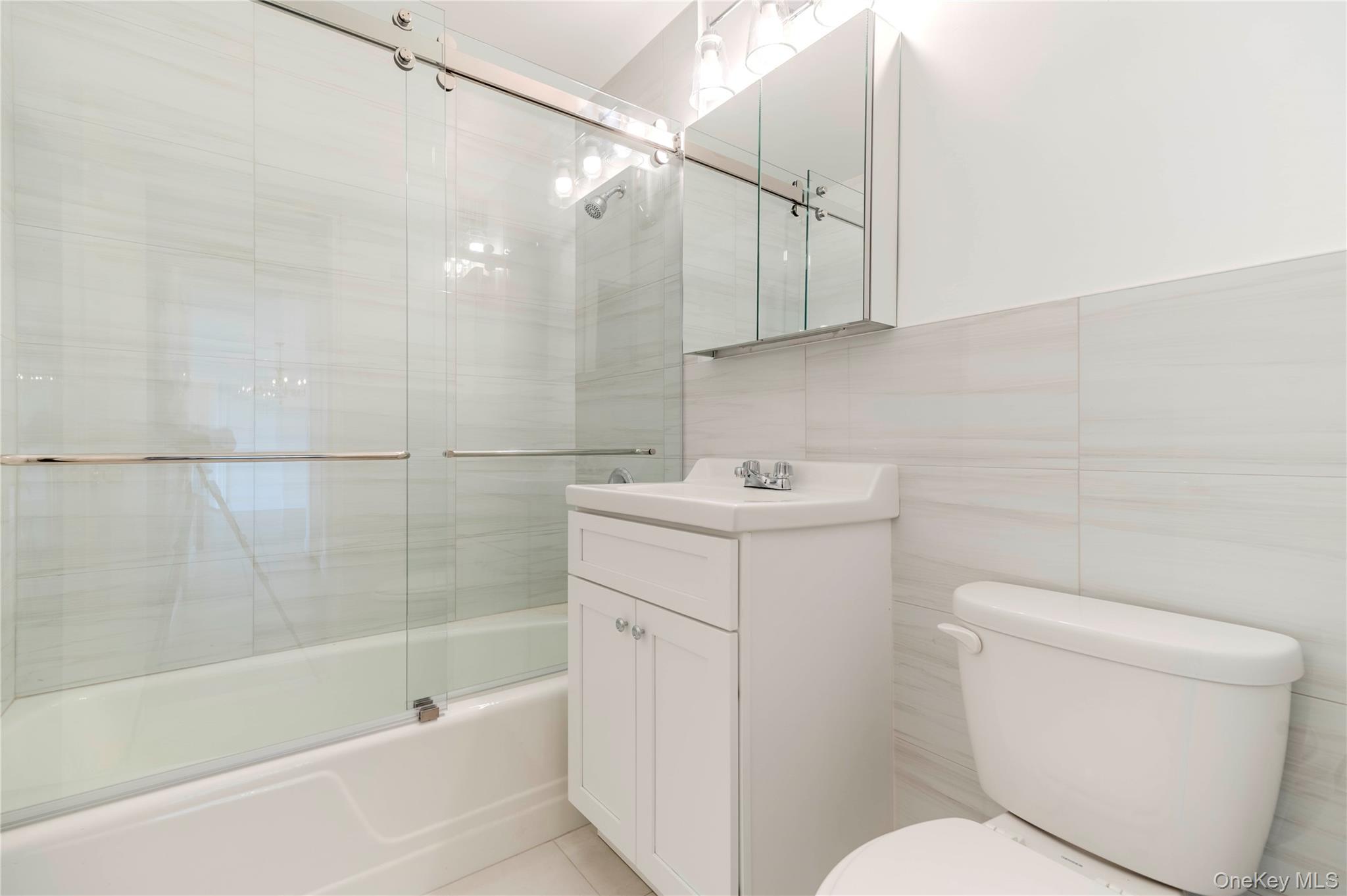 #7 photo, 166-25 Powells Cove Boulevard, Whitestone , NY 11357