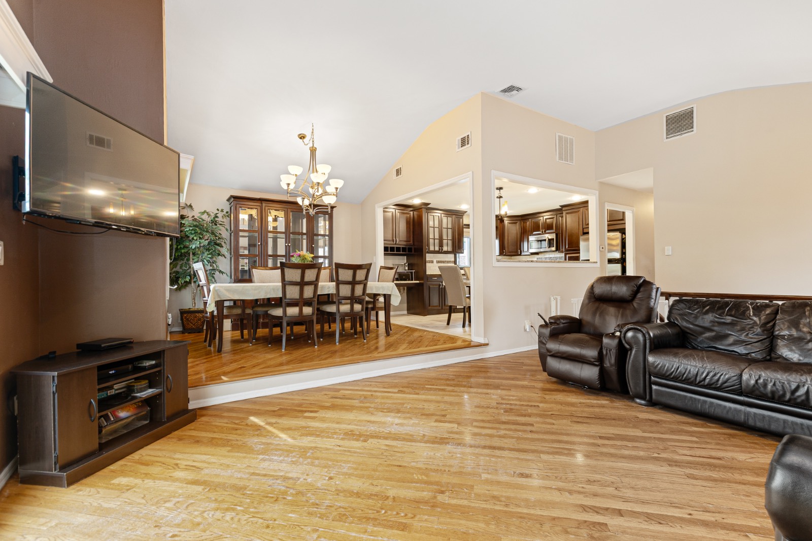 #12 photo, 27 Ashland Ave E, スタテンアイランド Staten Island , NY 10312