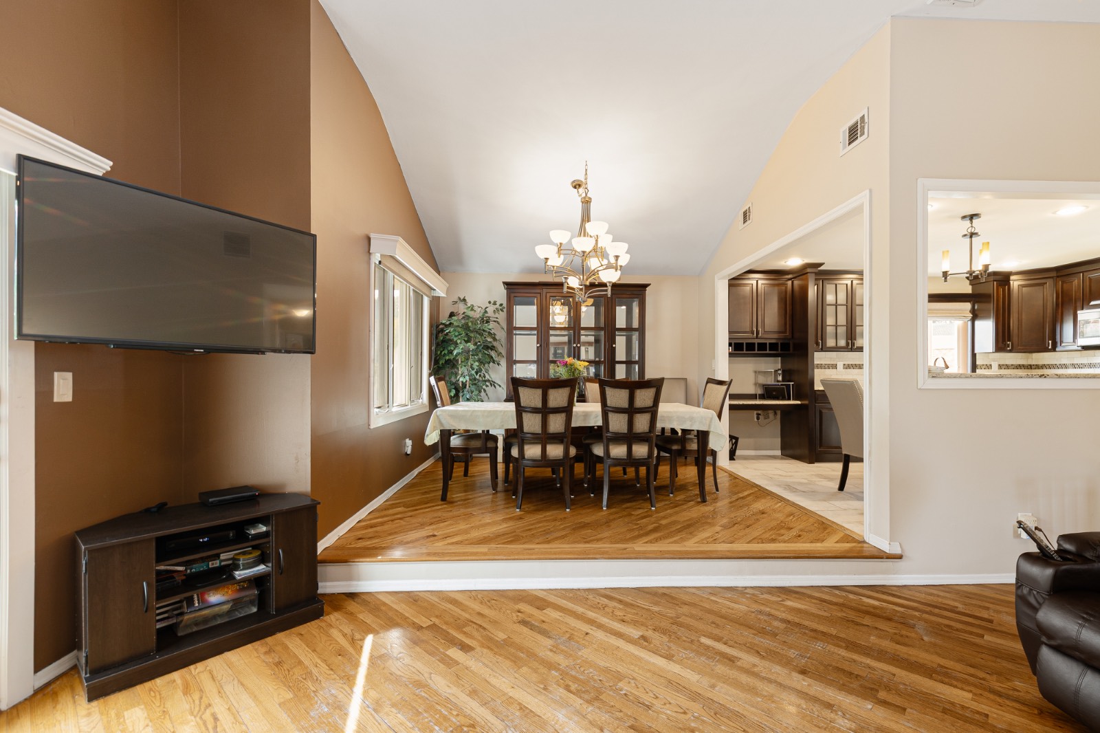 #15 photo, 27 Ashland Ave E, スタテンアイランド Staten Island , NY 10312