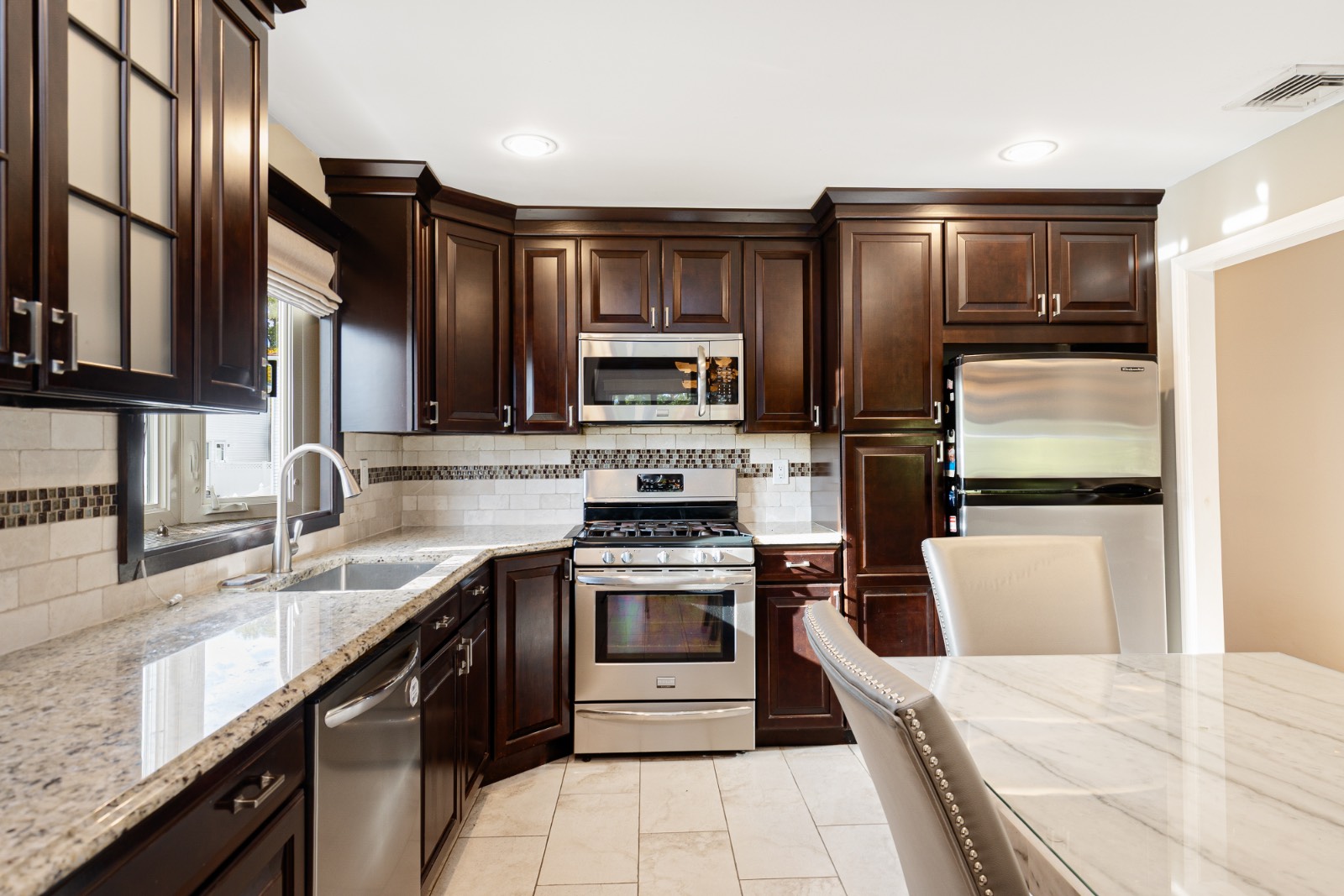 #20 photo, 27 Ashland Ave E, スタテンアイランド Staten Island , NY 10312