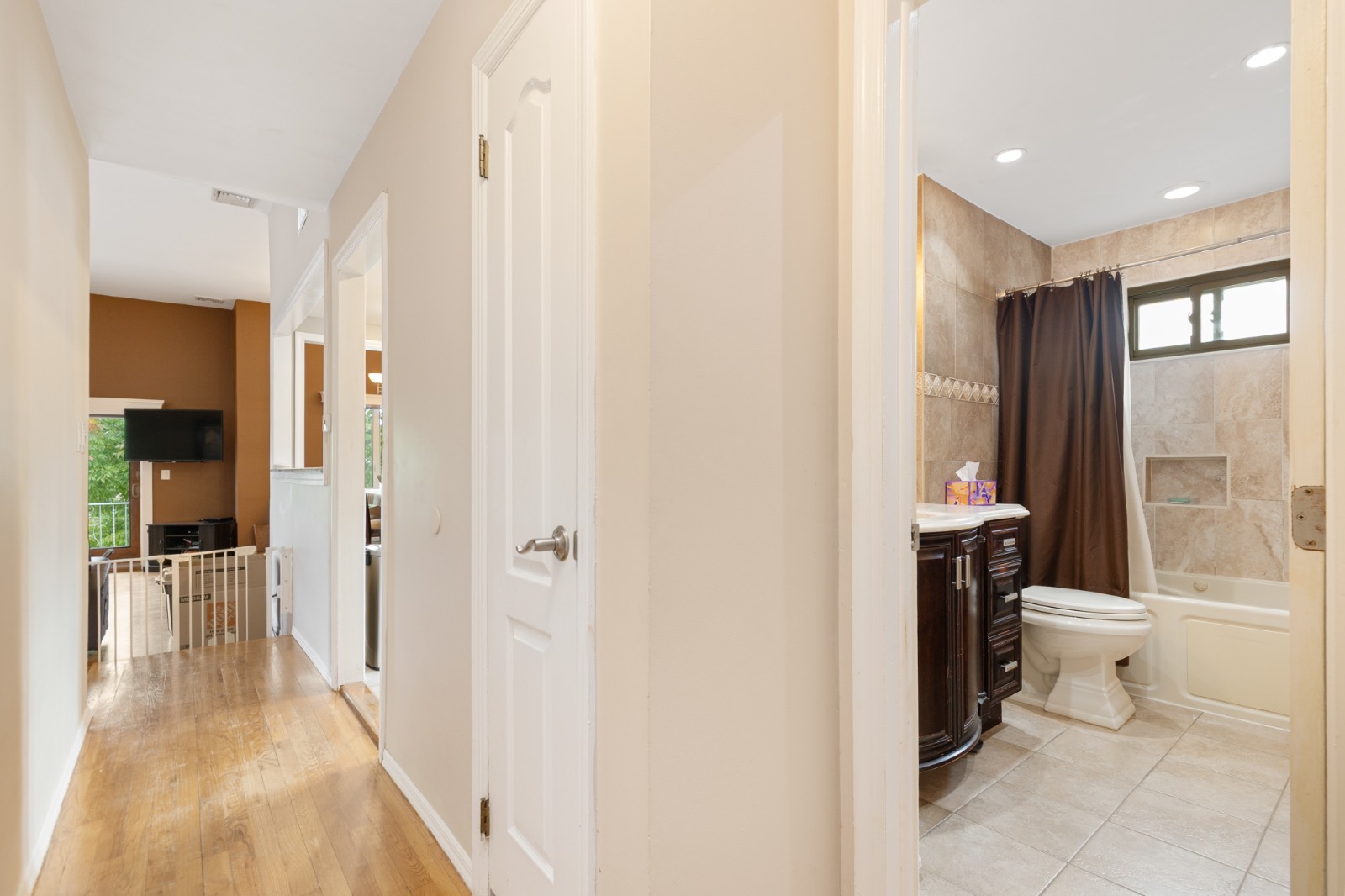 #30 photo, 27 Ashland Ave E, スタテンアイランド Staten Island , NY 10312