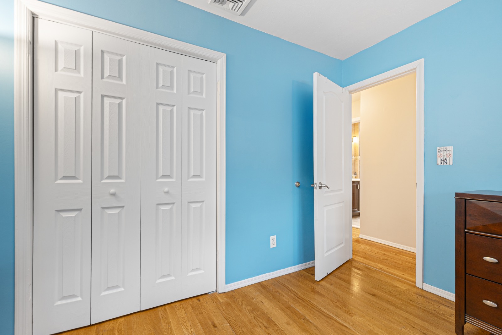 #32 photo, 27 Ashland Ave E, スタテンアイランド Staten Island , NY 10312