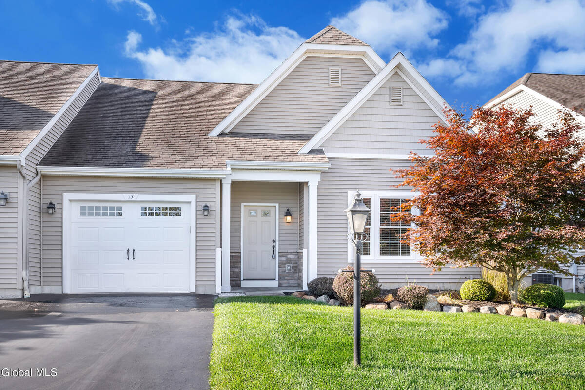 #1 photo, 17 Krug Place, Cohoes , NY 12047