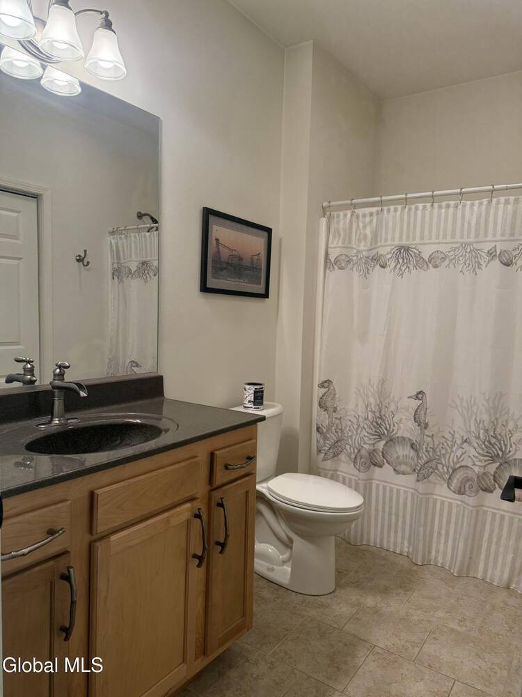 #15 photo, 17 Krug Place, Cohoes , NY 12047