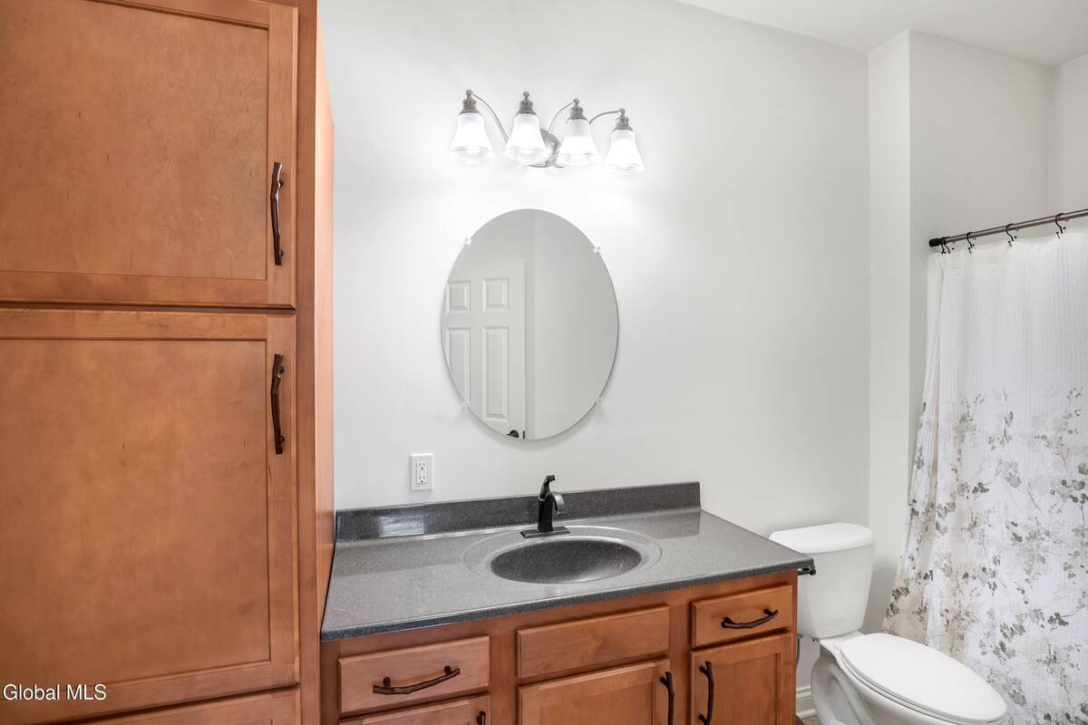 #18 photo, 17 Krug Place, Cohoes , NY 12047