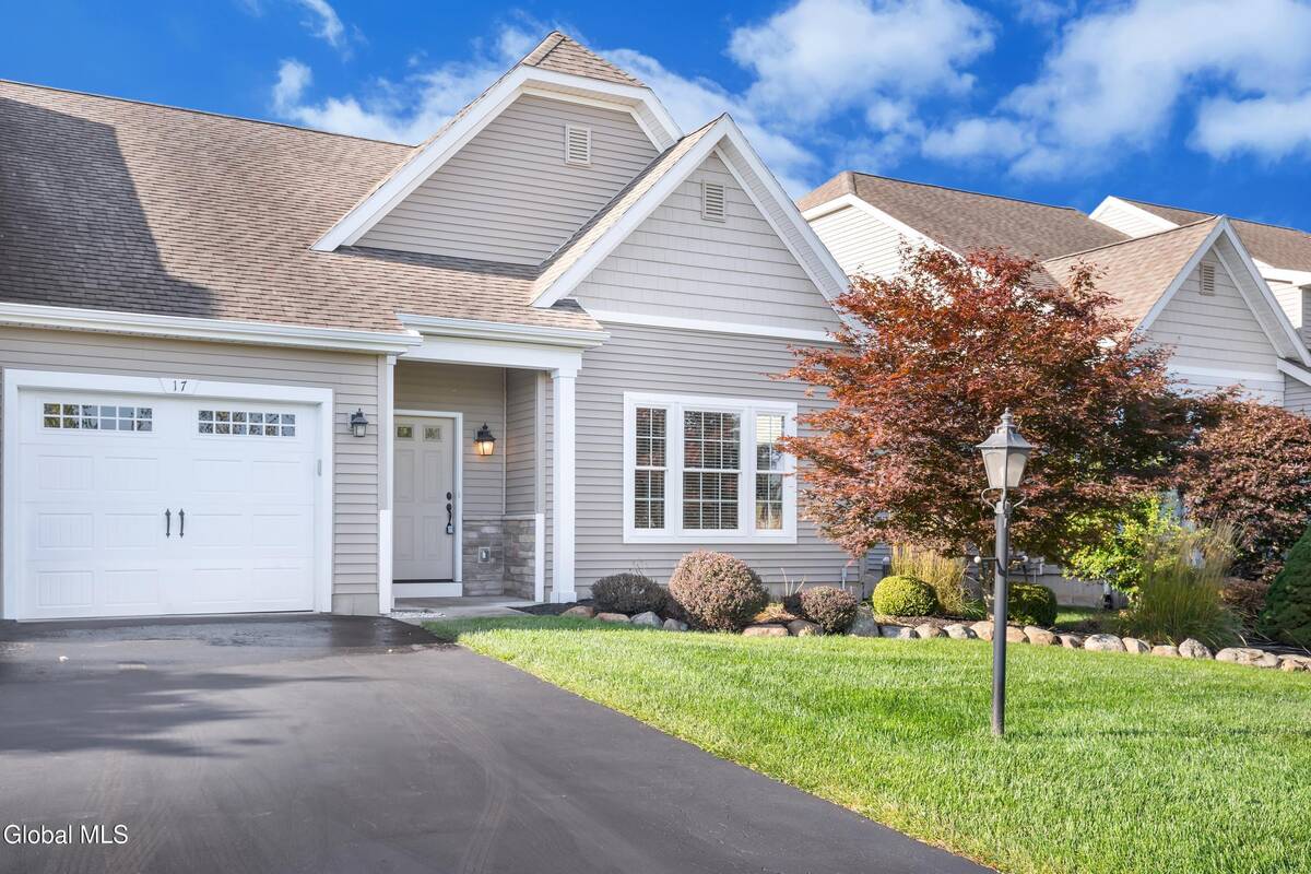 #2 photo, 17 Krug Place, Cohoes , NY 12047