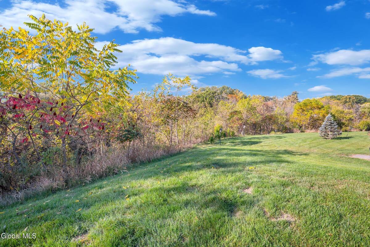 #23 photo, 17 Krug Place, Cohoes , NY 12047