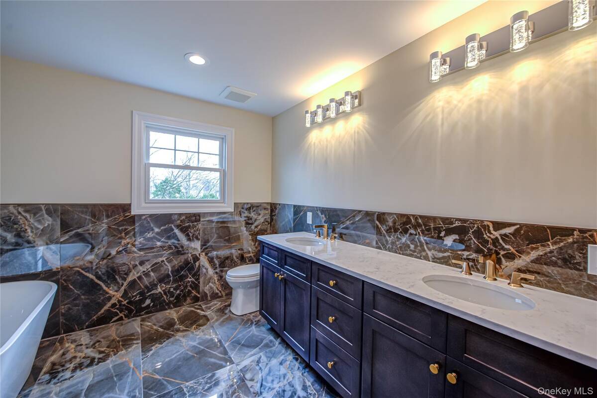 #16 photo, 176 (Birmingham) Southern Boulevard, サフォーク郡 Nesconset , NY 11767