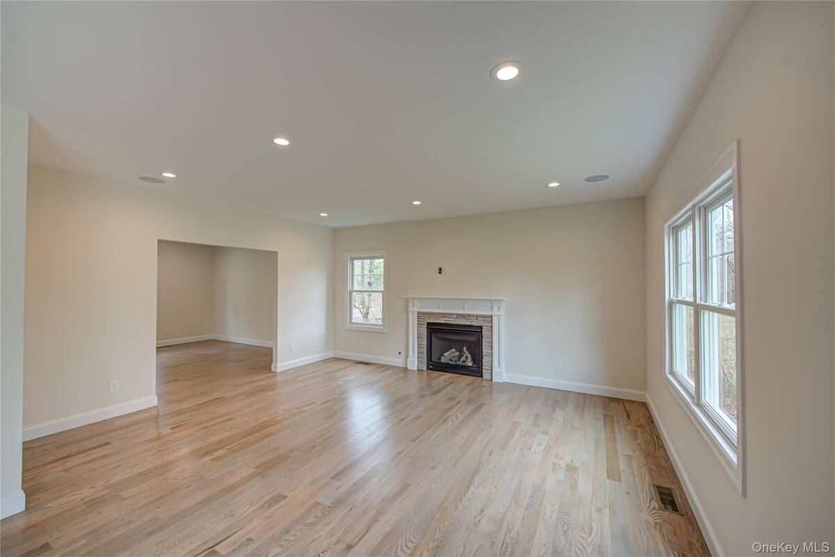 #8 photo, 176 (Birmingham Plus) Southern Boulevard, サフォーク郡 Nesconset , NY 11767