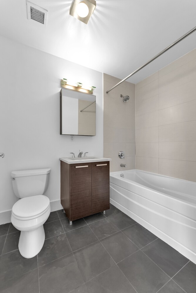 #11 photo, 353 E 104TH Street, マンハッタン East Harlem , NY 10029