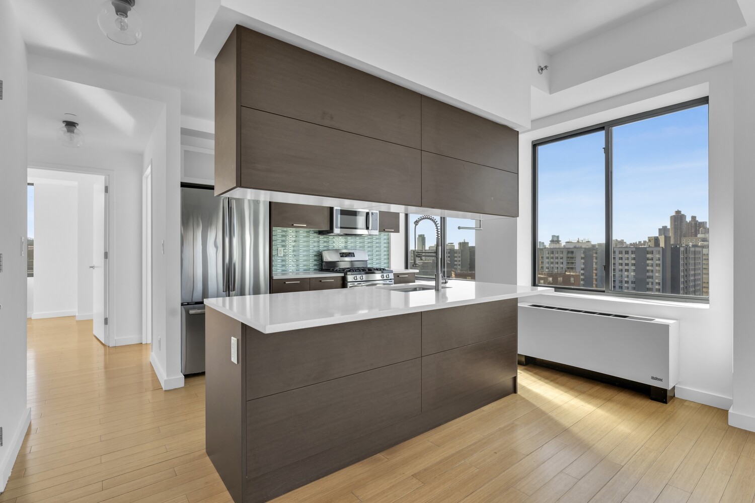 #5 photo, 353 E 104TH Street, マンハッタン East Harlem , NY 10029