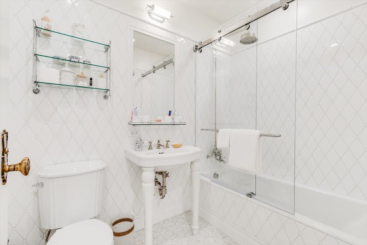 #13 photo, 1 Central Park S, マンハッタン Central Park South , NY 10019