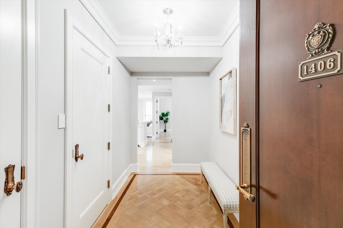 #15 photo, 1 Central Park S, マンハッタン Central Park South , NY 10019