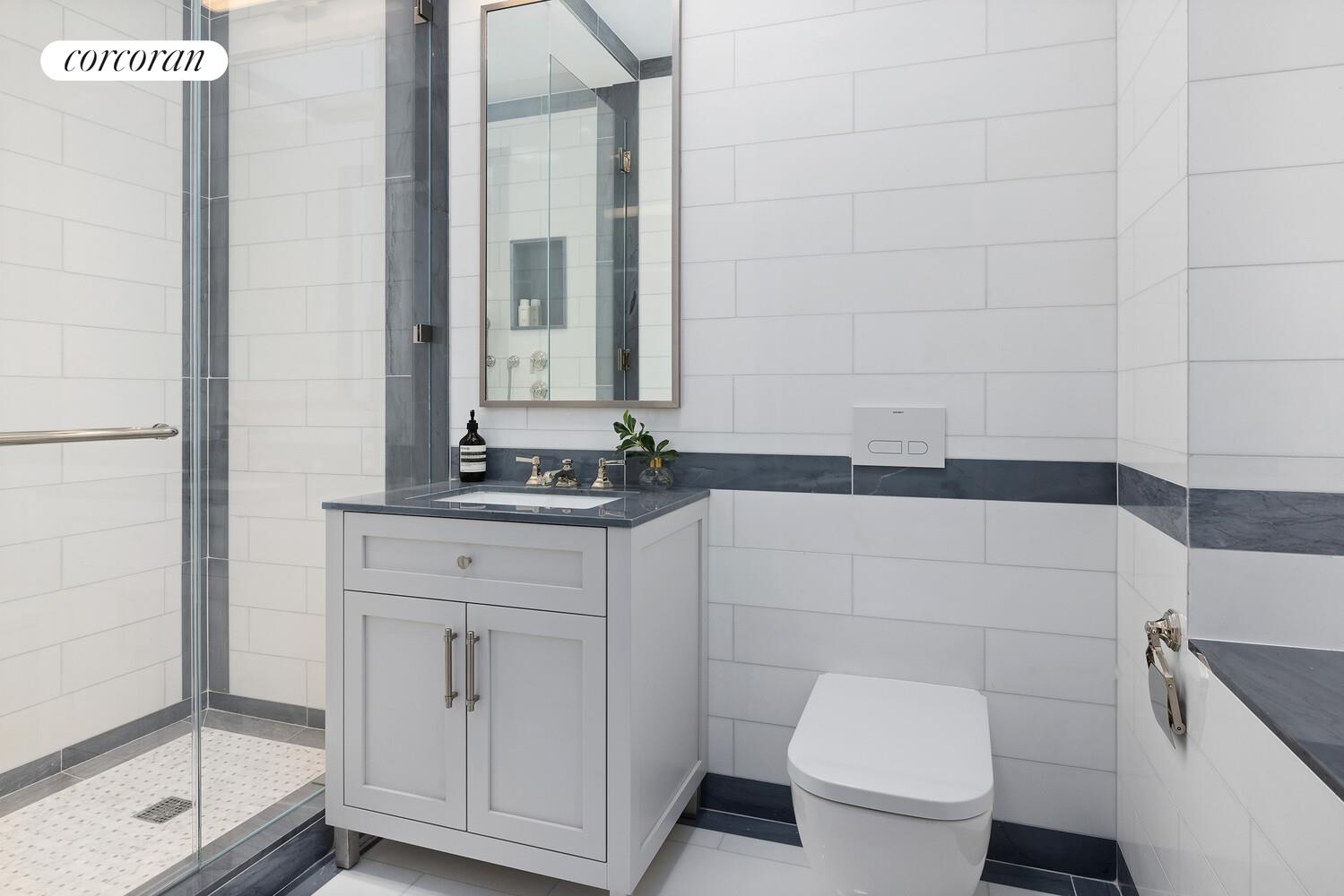 #13 photo, 344 W 72ND Street, マンハッタン Lincoln Square , NY 10023