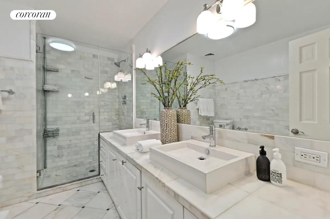 #15 photo, 40 W 83RD Street, マンハッタン Upper West Side , NY 10024