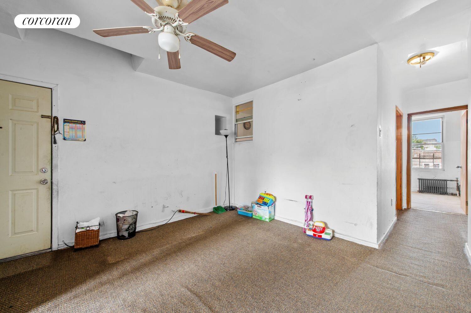 #14 photo, 30-57 14TH Street, Astoria , NY 11102