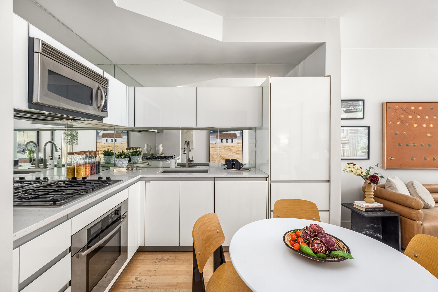 #11 photo, 425 E 13TH Street, マンハッタン East Village , NY 10009