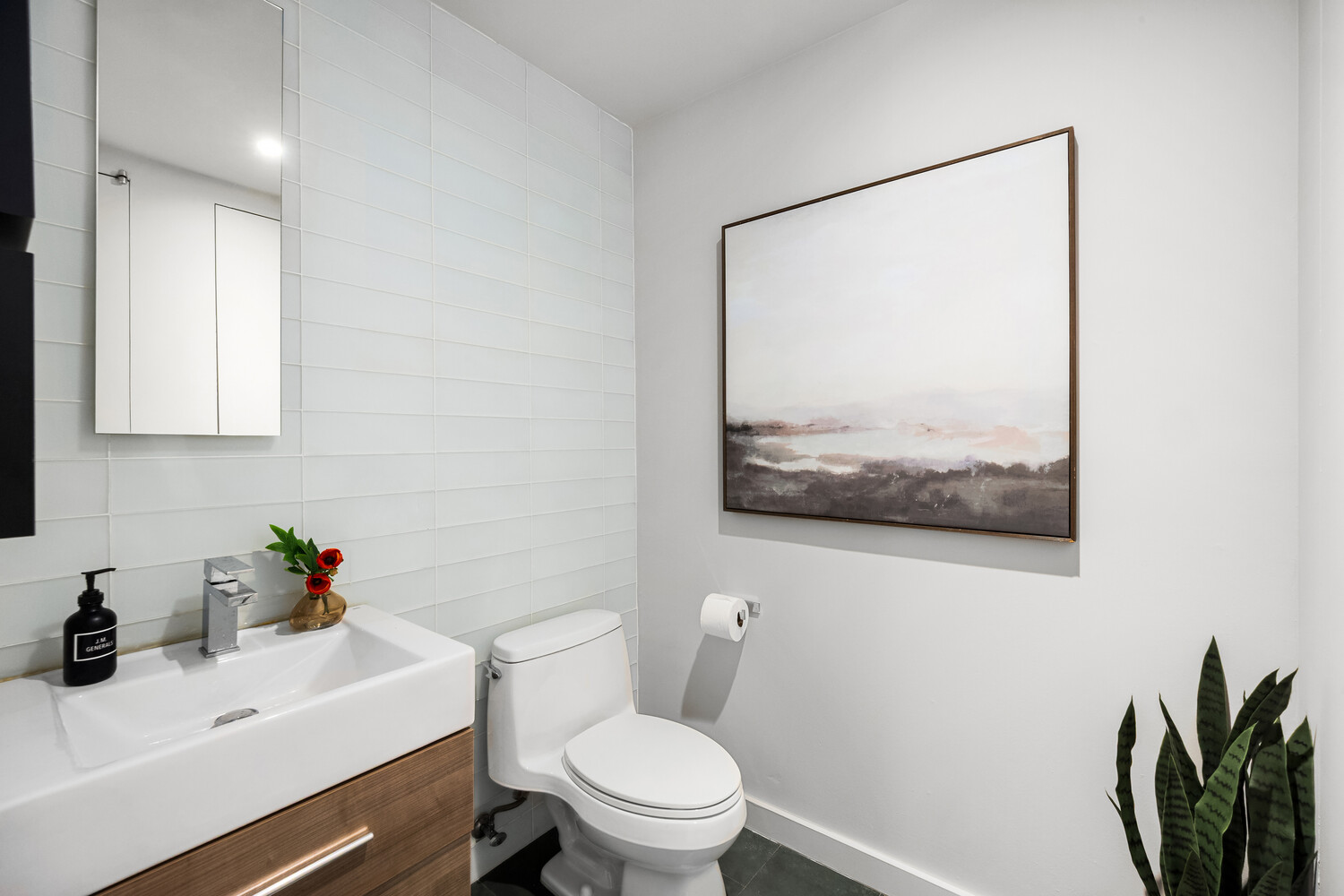 #8 photo, 425 E 13TH Street, マンハッタン East Village , NY 10009