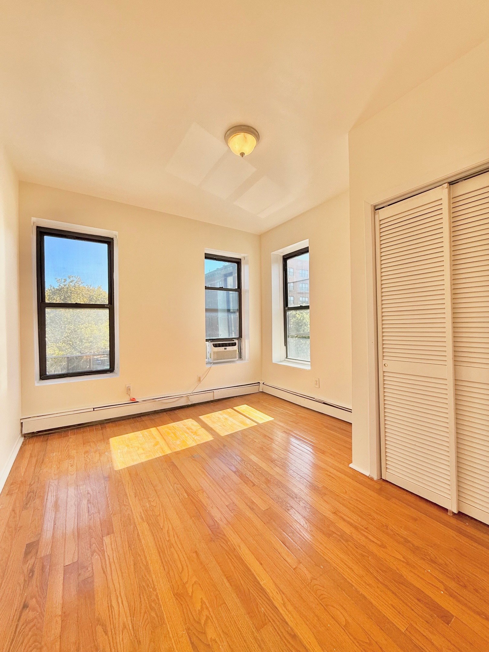 #4 photo, New York City, Hamilton Heights , NY 10031