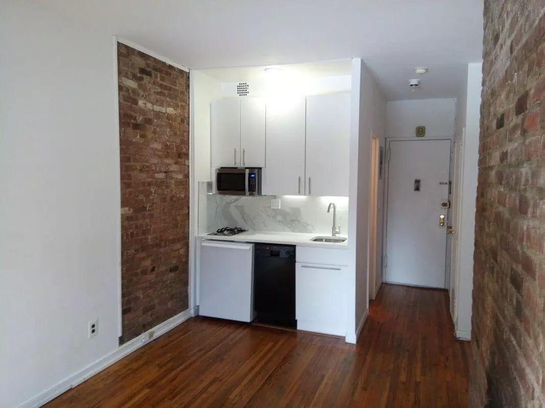 #5 photo, 210 E 21ST Street, マンハッタン Gramercy Park , NY 10010