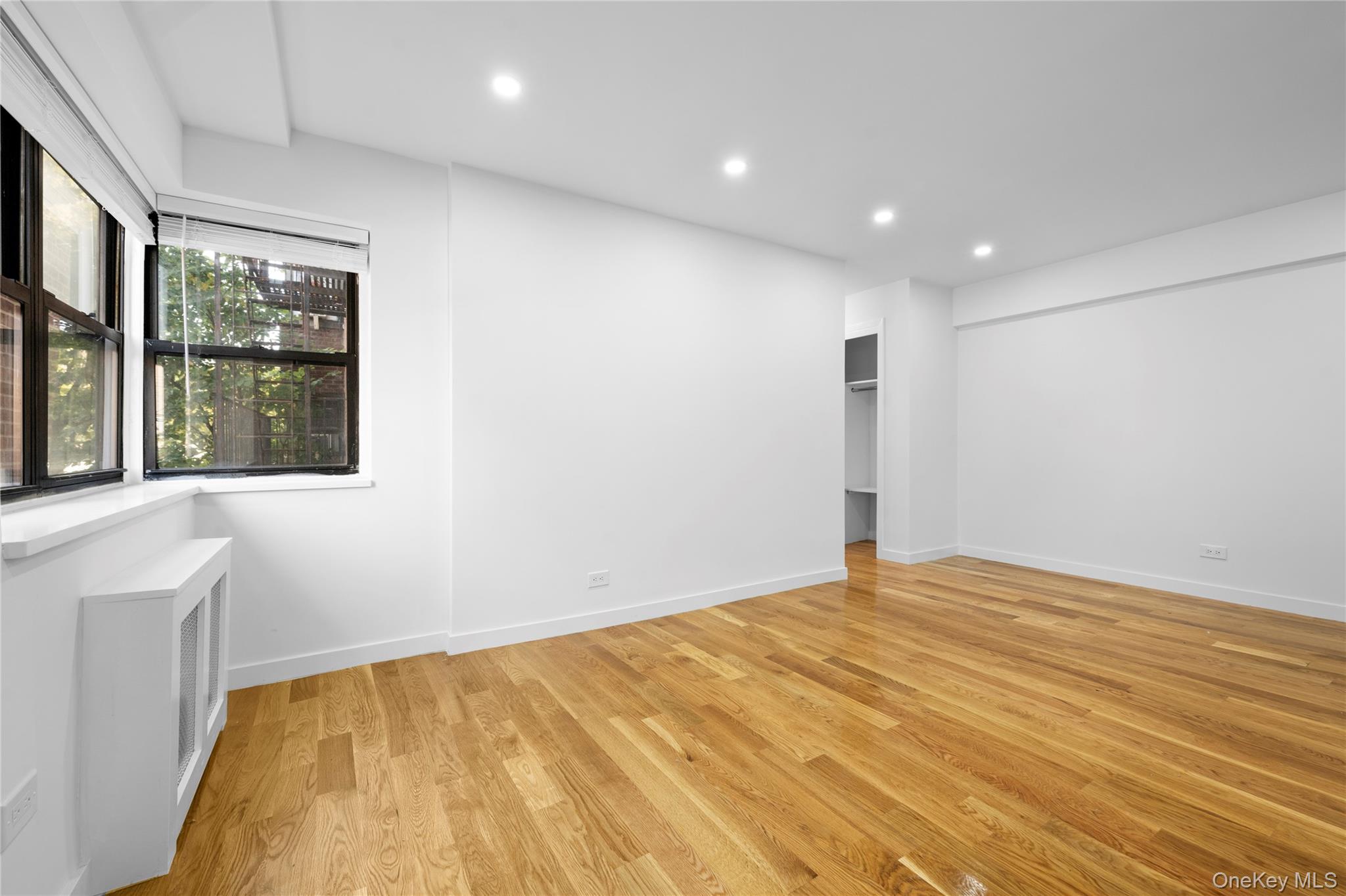 #9 photo, 25-10 31st Avenue, كوينز Astoria , NY 11106