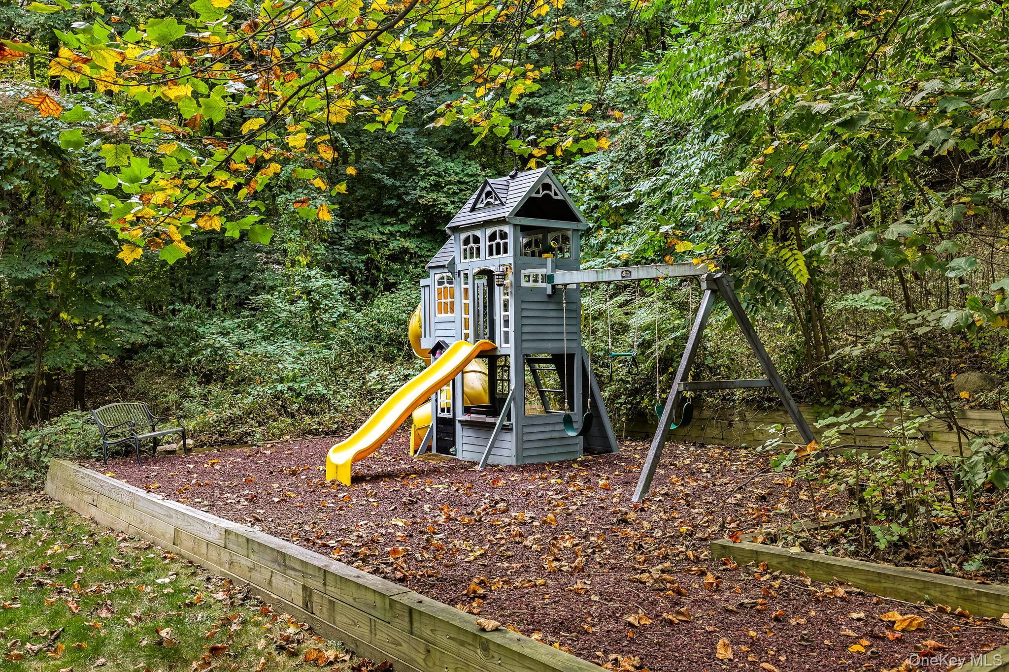 #17 photo, 37 Tulip Road, Briarcliff Manor , NY 10510