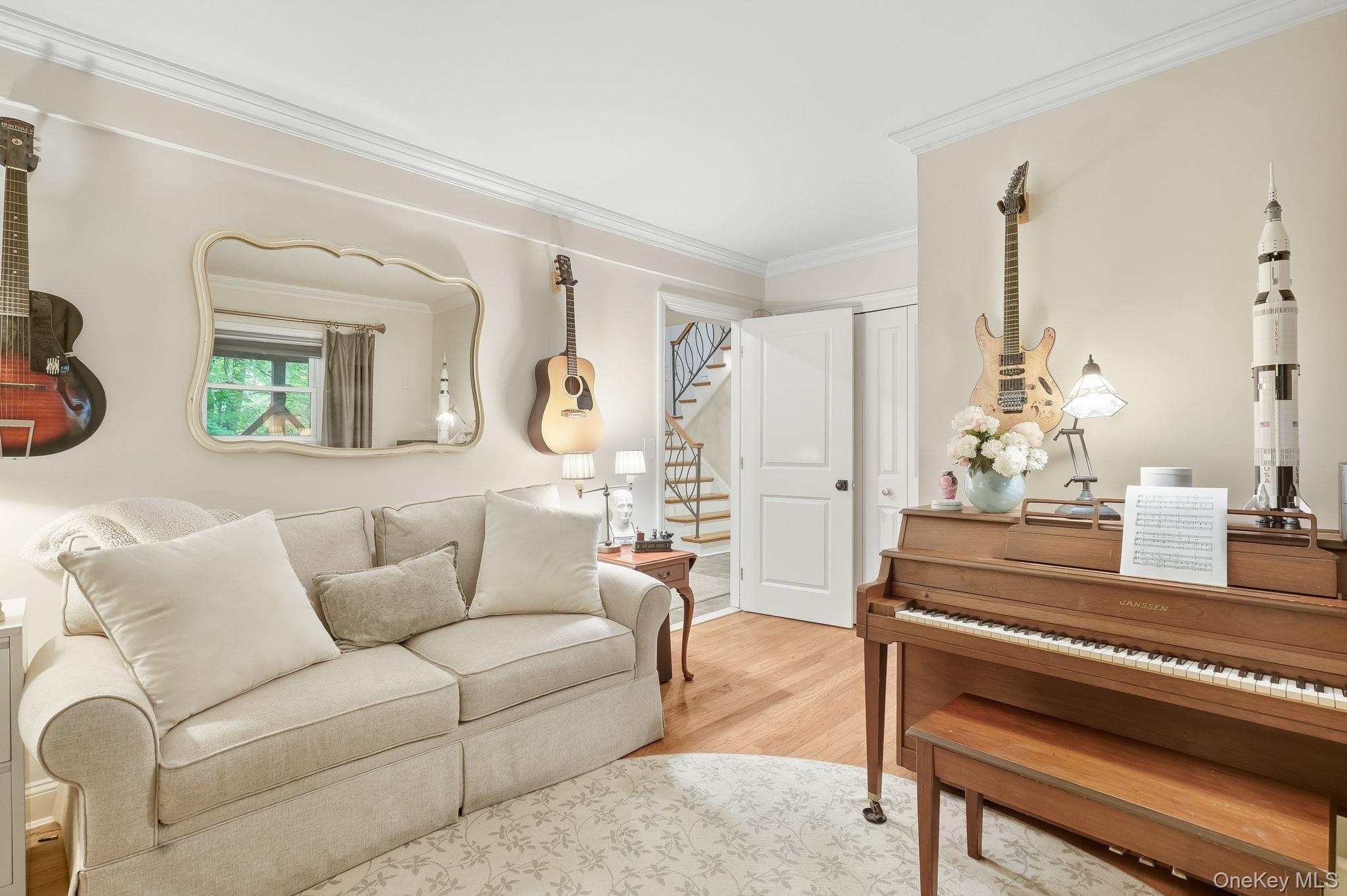 #20 photo, 37 Tulip Road, Briarcliff Manor , NY 10510