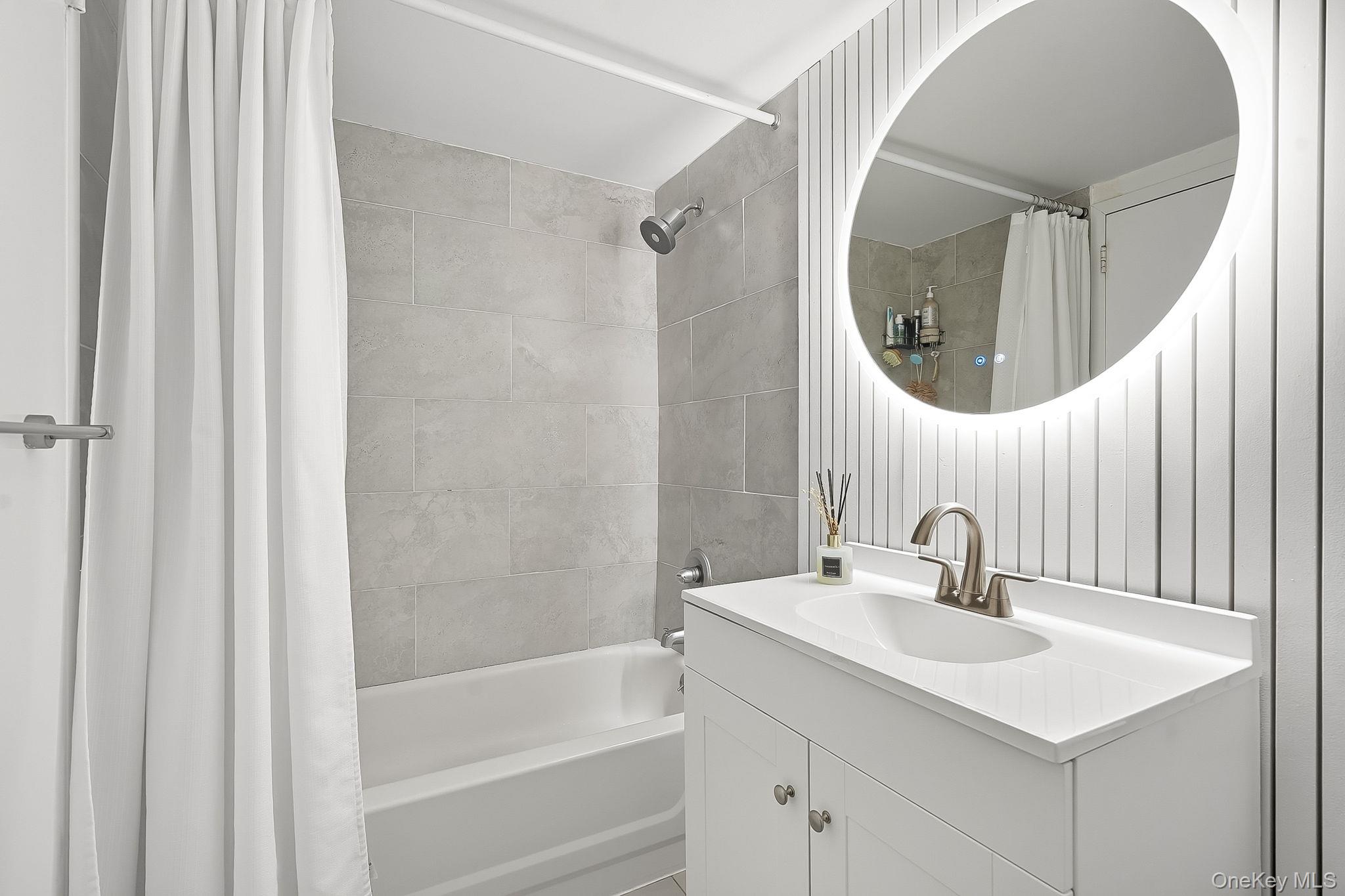 #14 photo, 1 Landmark Square, Port Chester , NY 10573