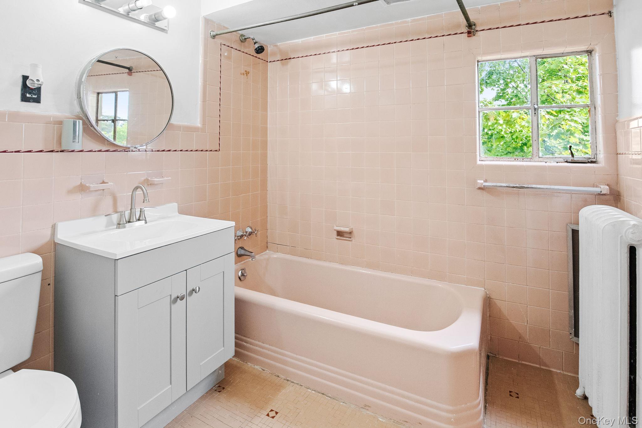 #13 photo, 72 Hamilton Avenue, New Rochelle , NY 10801