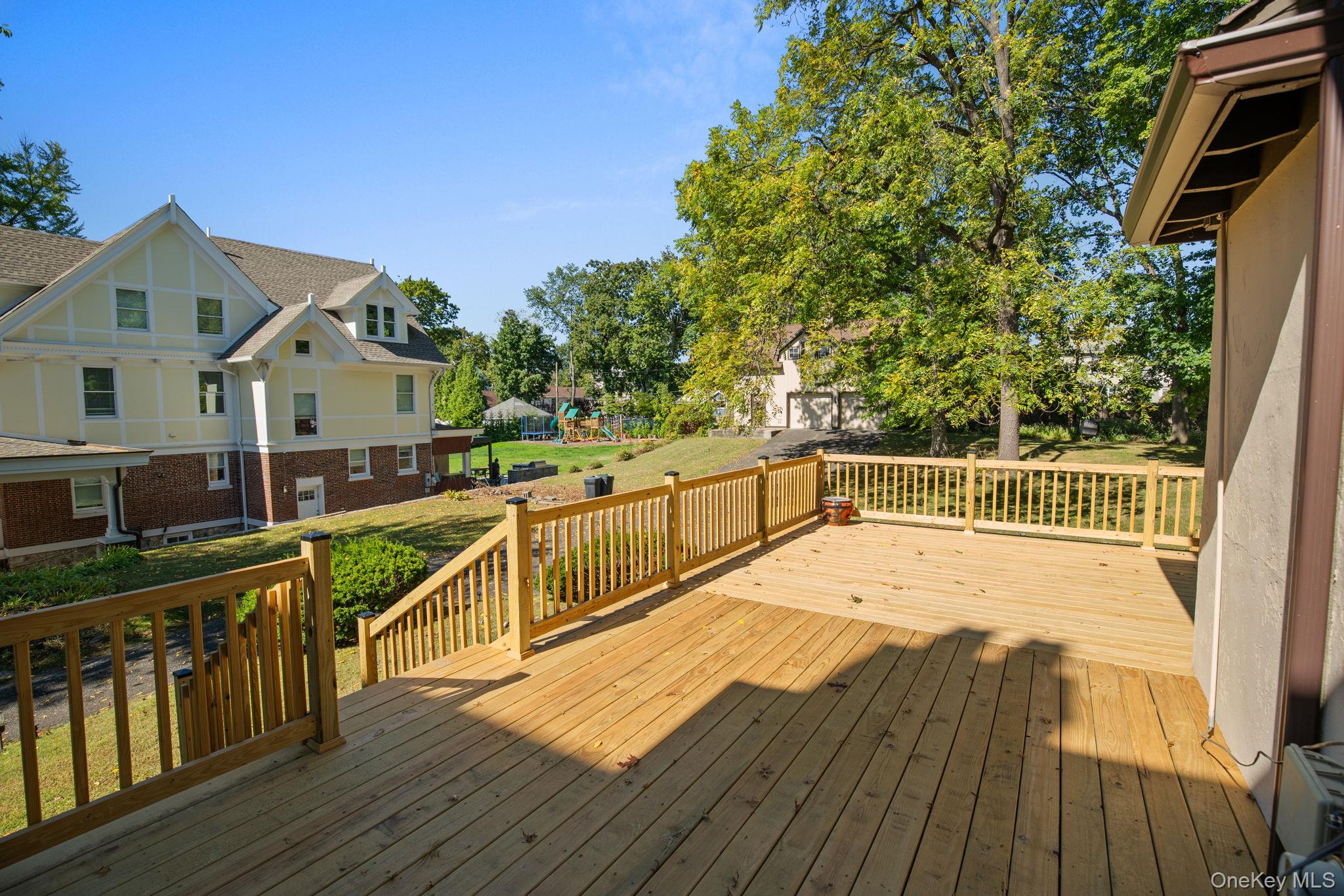 #19 photo, 72 Hamilton Avenue, New Rochelle , NY 10801