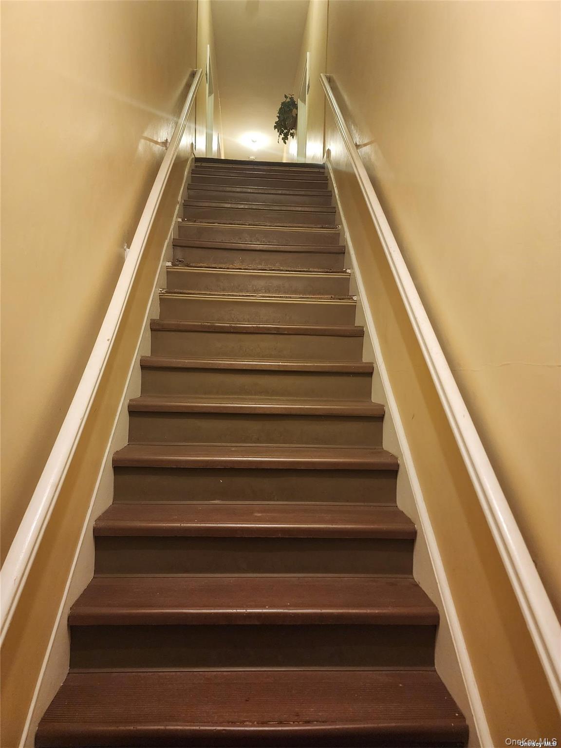 #14 photo, 36 Hillside Avenue, Williston Park , NY 11596