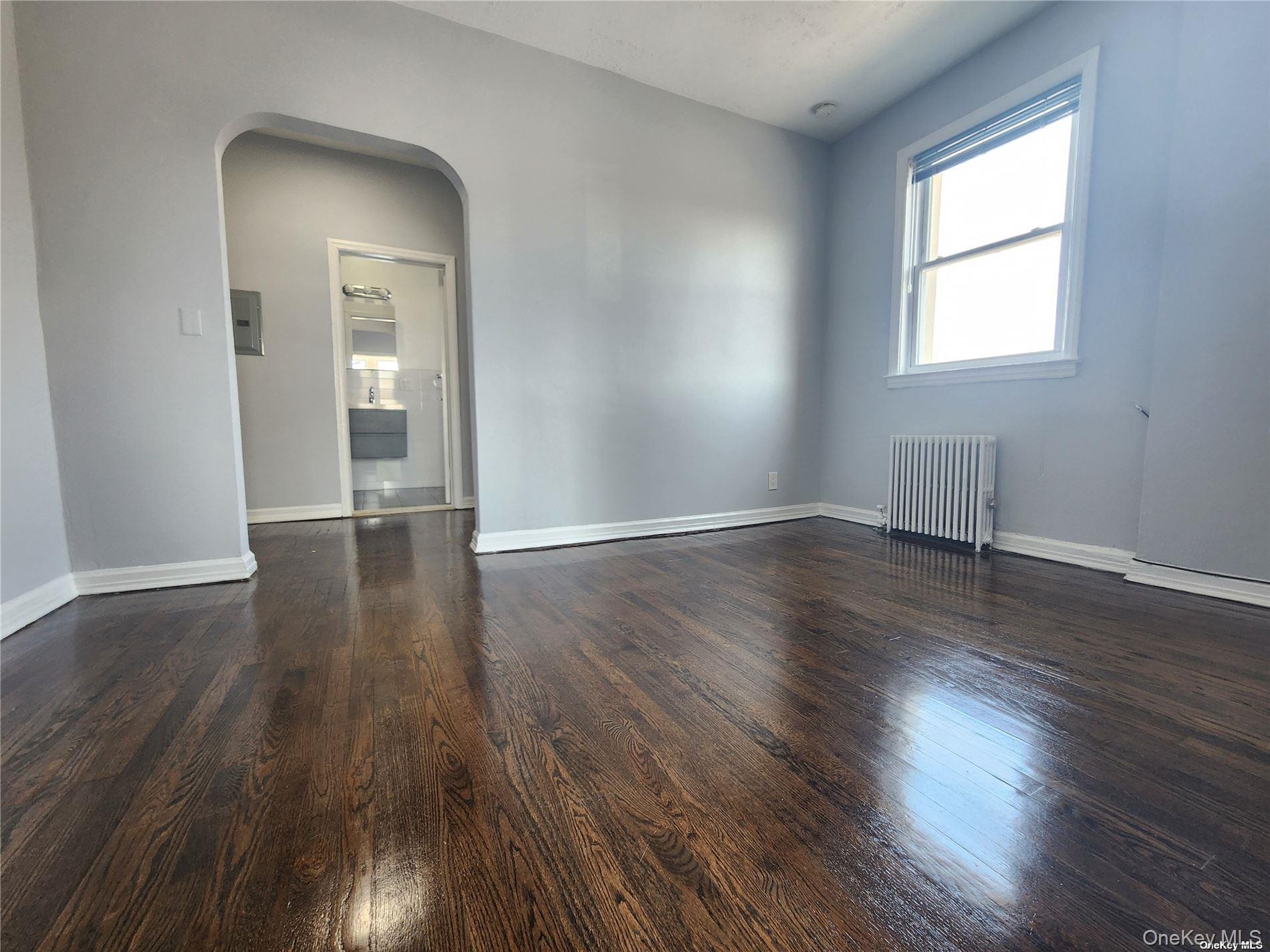 #7 photo, 36 Hillside Avenue, Williston Park , NY 11596