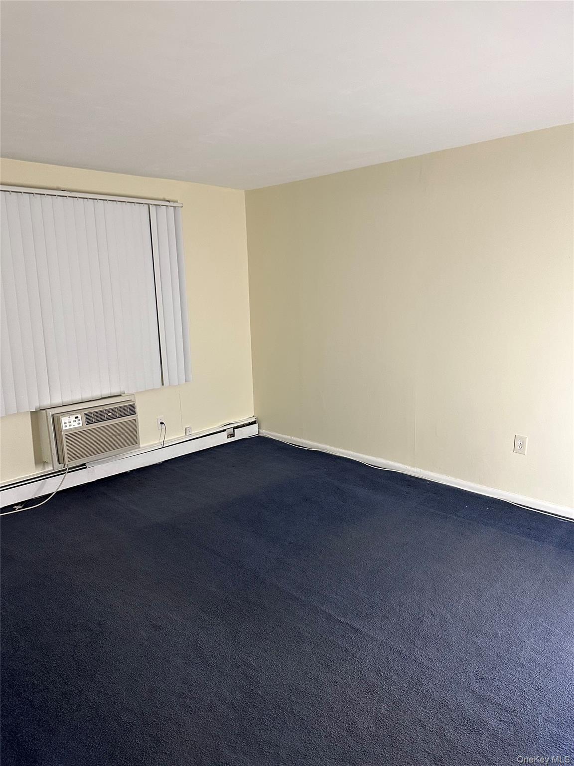 #12 photo, 700 Broadway, サフォーク郡 Amityville , NY 11701