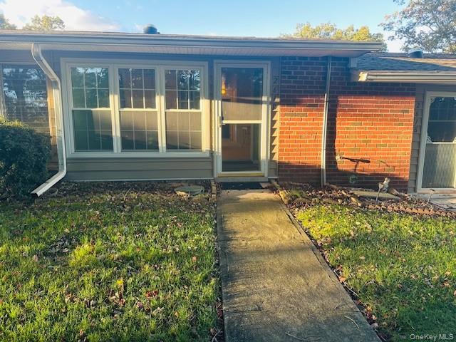 #3 photo, 261 Unit D Newcastle Court, サフォーク郡 Ridge , NY 11961