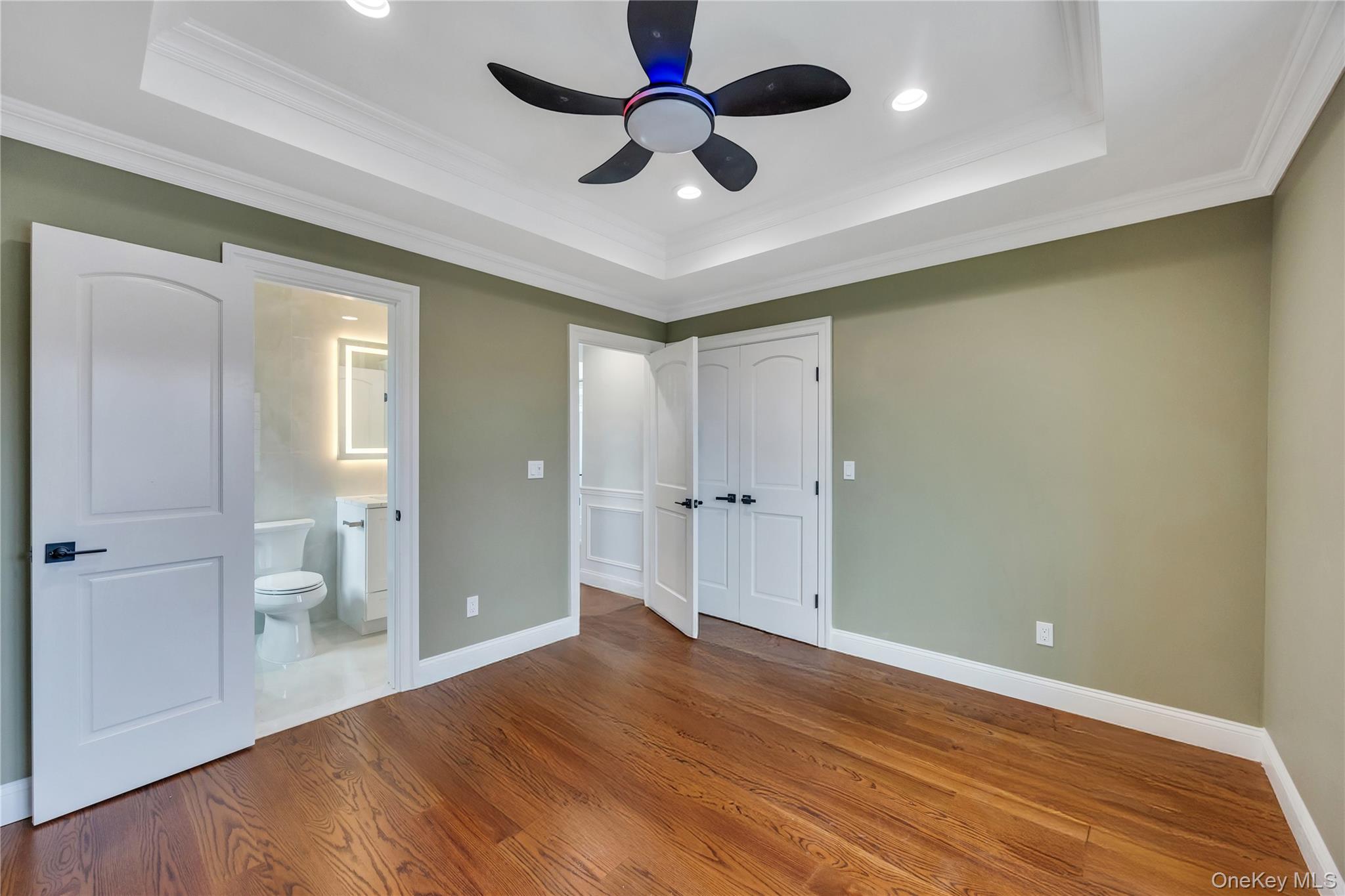 #14 photo, 157 4th Street, ナッソー郡 Hicksville , NY 11801