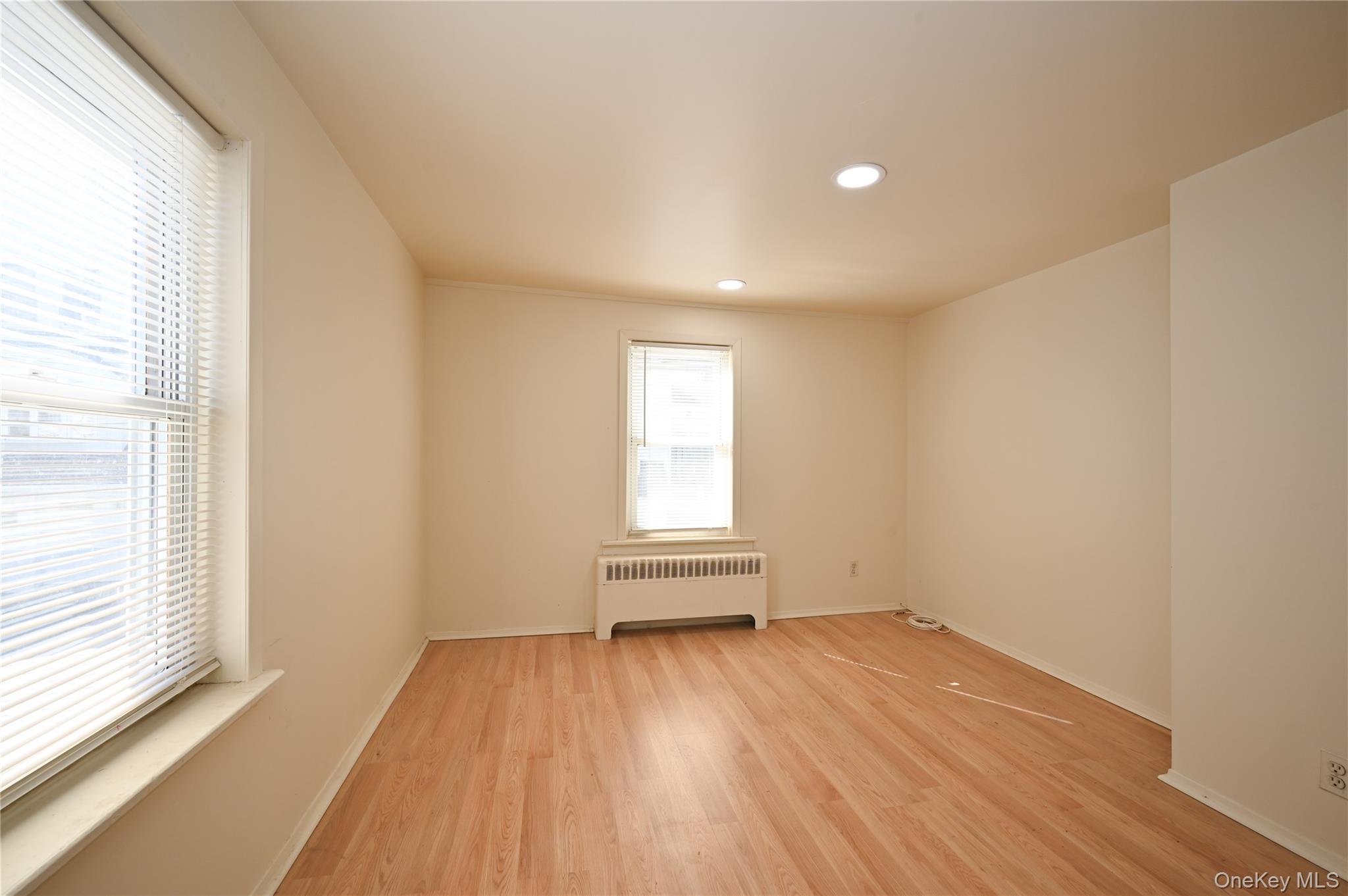 #12 photo, 11 Lee Court, ナッソー郡 Great Neck , NY 11024