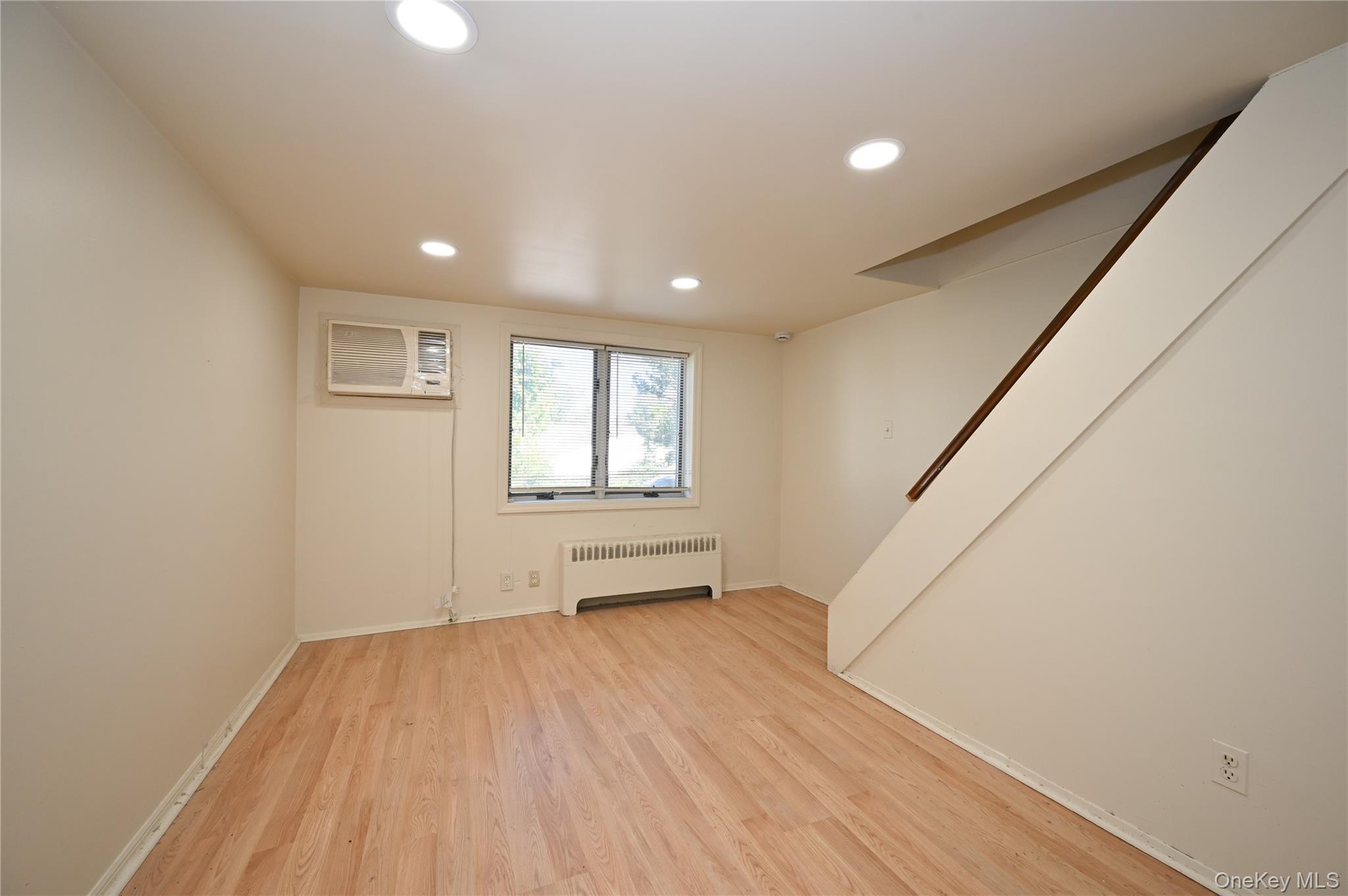 #9 photo, 11 Lee Court, ナッソー郡 Great Neck , NY 11024