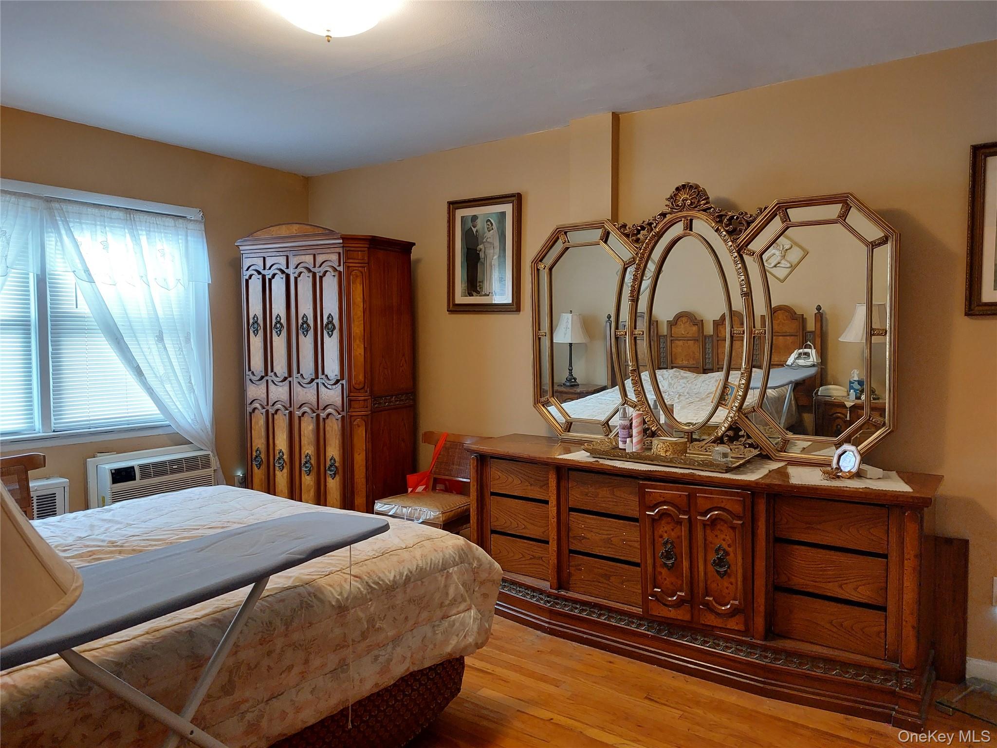 #11 photo, 108-19 48 Avenue, クイーンズ区 Corona , NY 11368