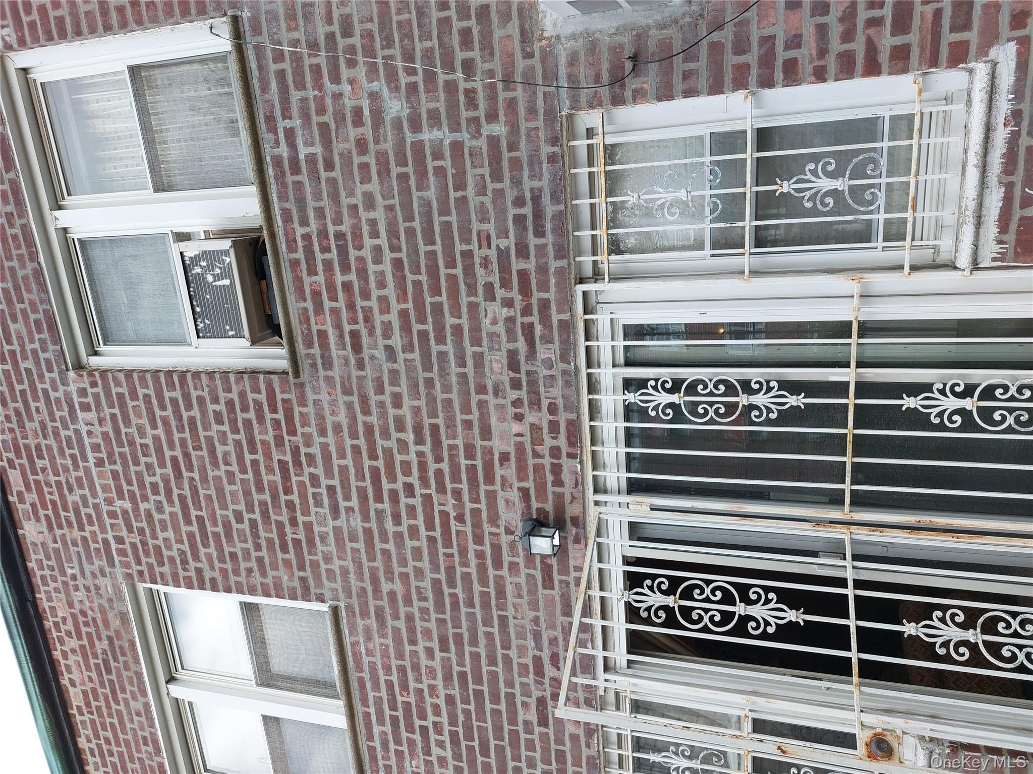 #9 photo, 108-19 48 Avenue, クイーンズ区 Corona , NY 11368