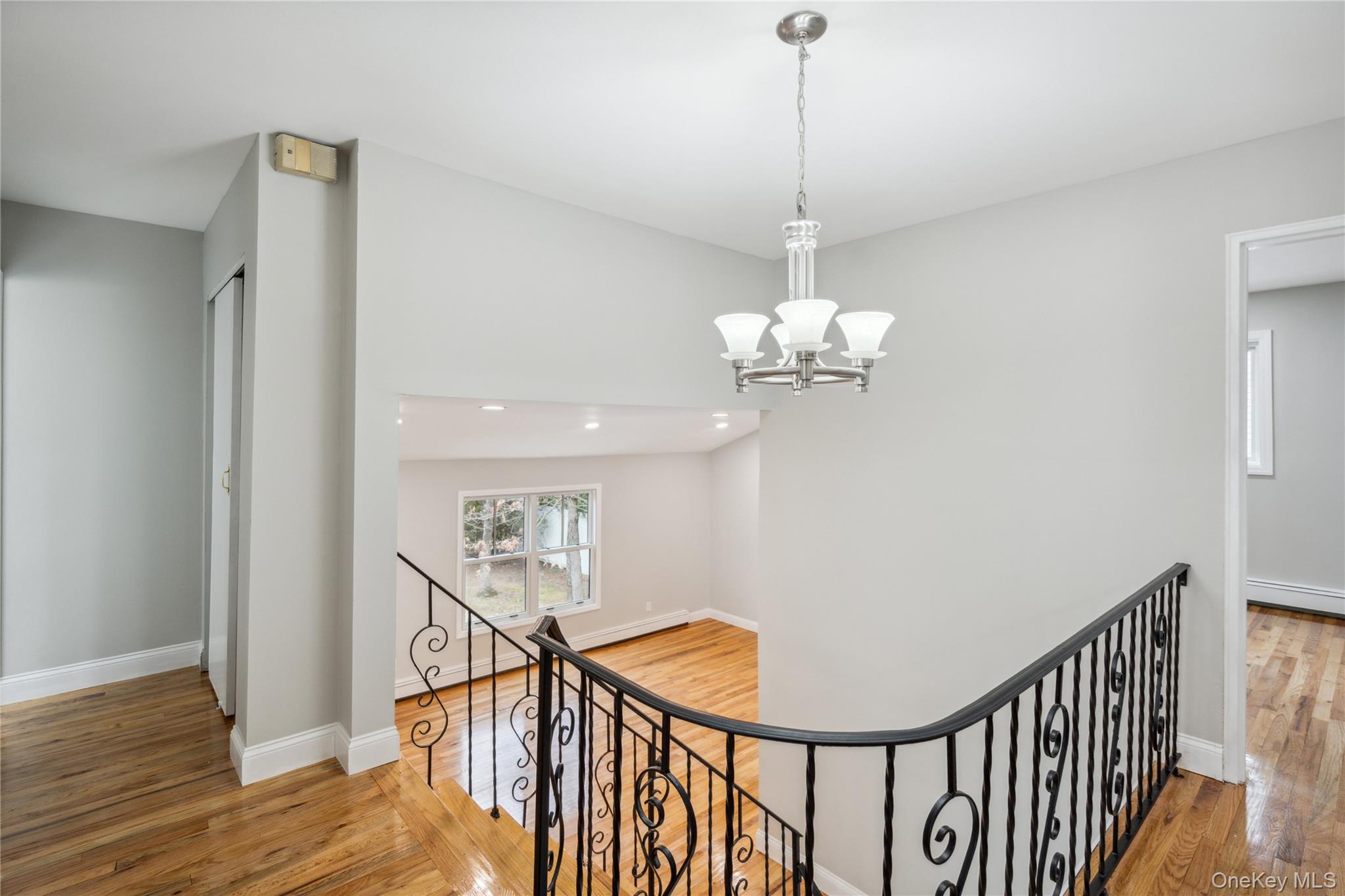 #19 photo, 36 Pinewood Drive, サフォーク郡 Commack , NY 11725