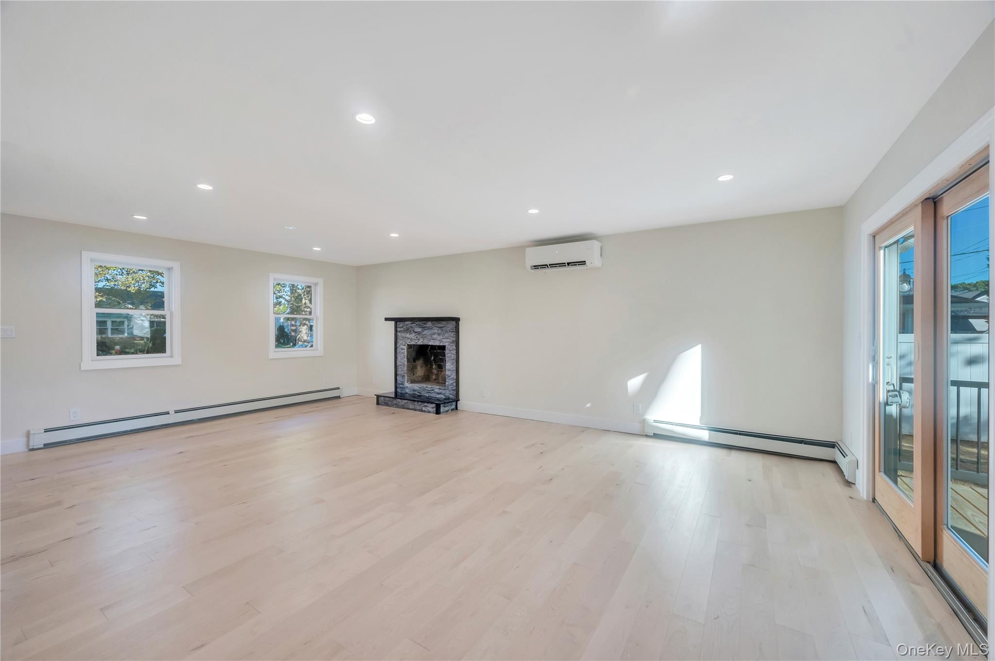 #12 photo, 732 Woodside Drive, ナッソー郡 Wantagh , NY 11793